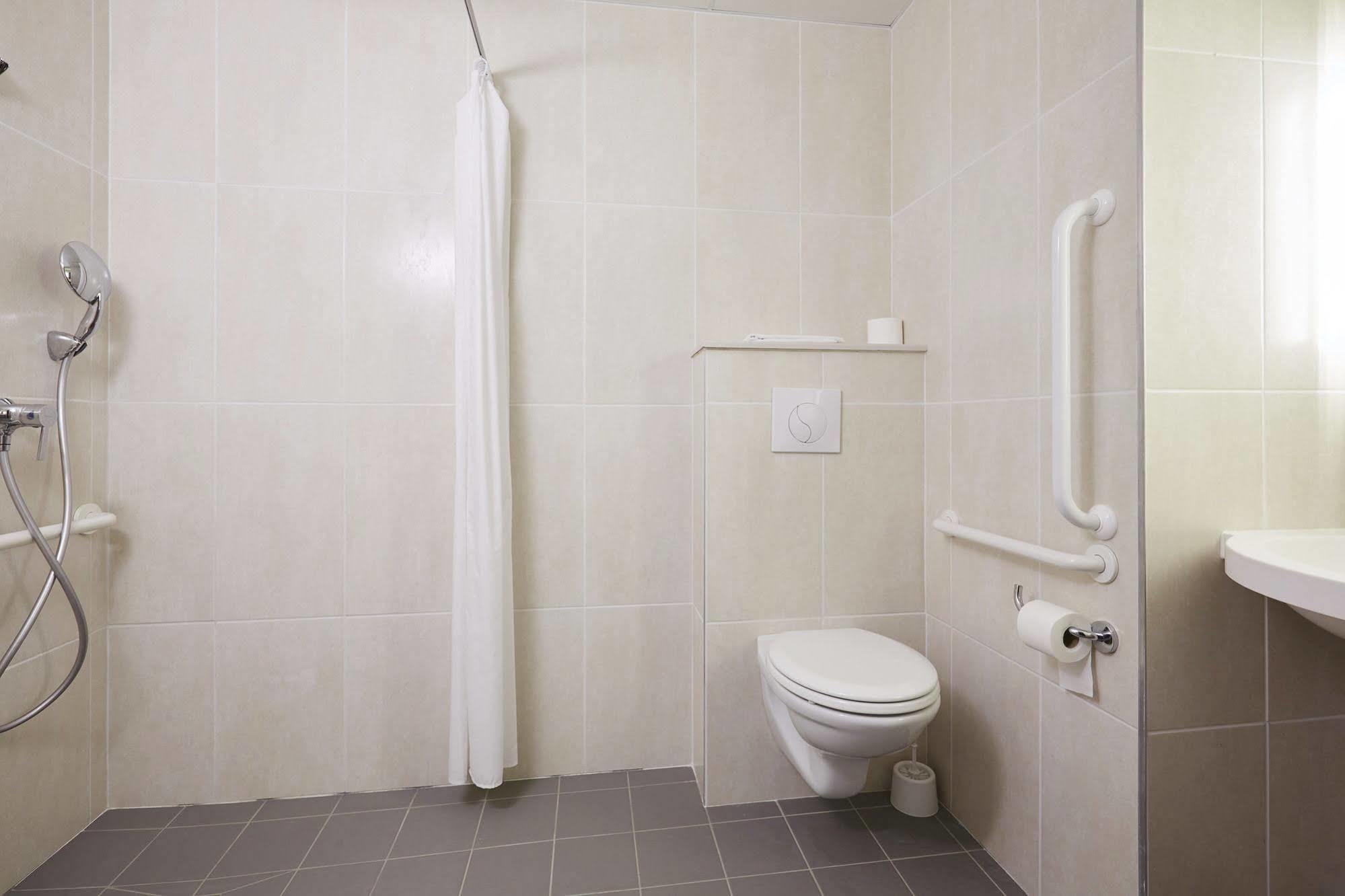 B&B Hotel Le Mans Nord 2 Saint-Saturnin  Zewnętrze zdjęcie